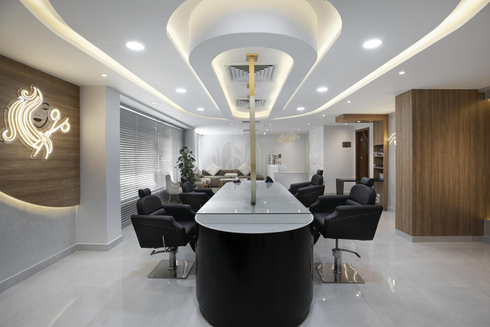 The V Luxury Resort Sahl Hasheesh Hurghada Luaran gambar The interior of a salon in India